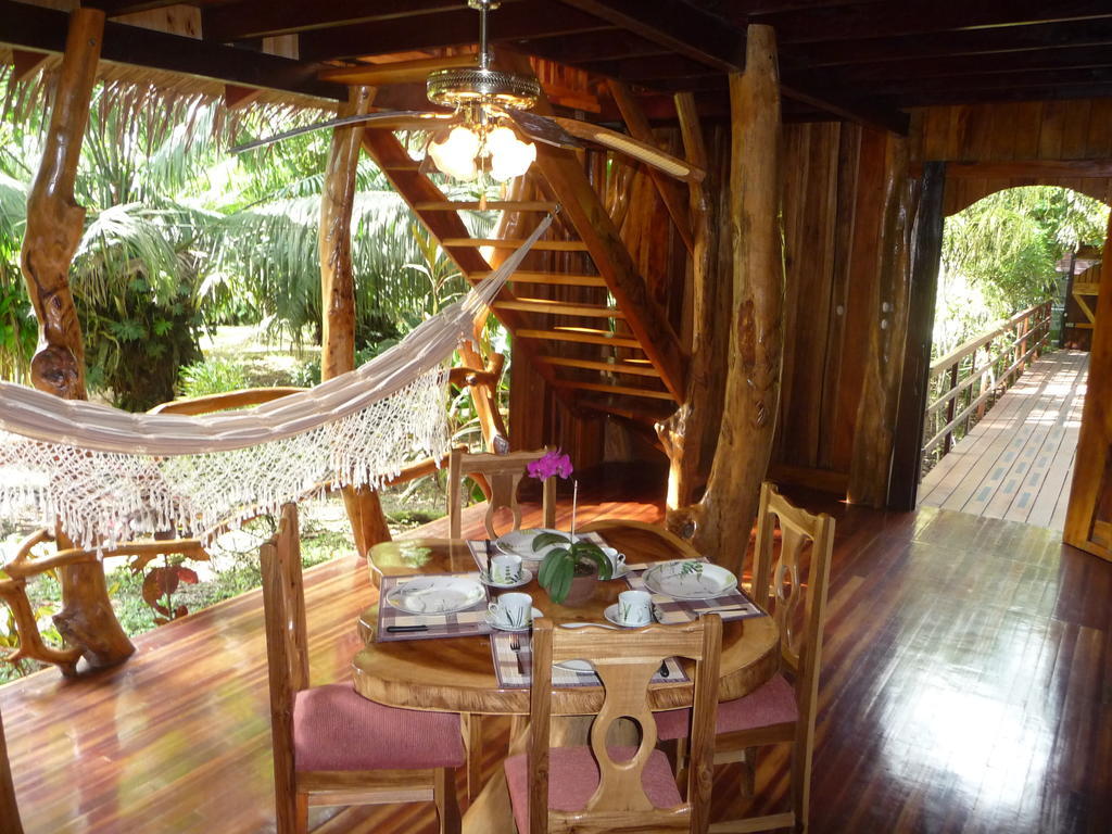 קאוויטה Topos Tree House חדר תמונה